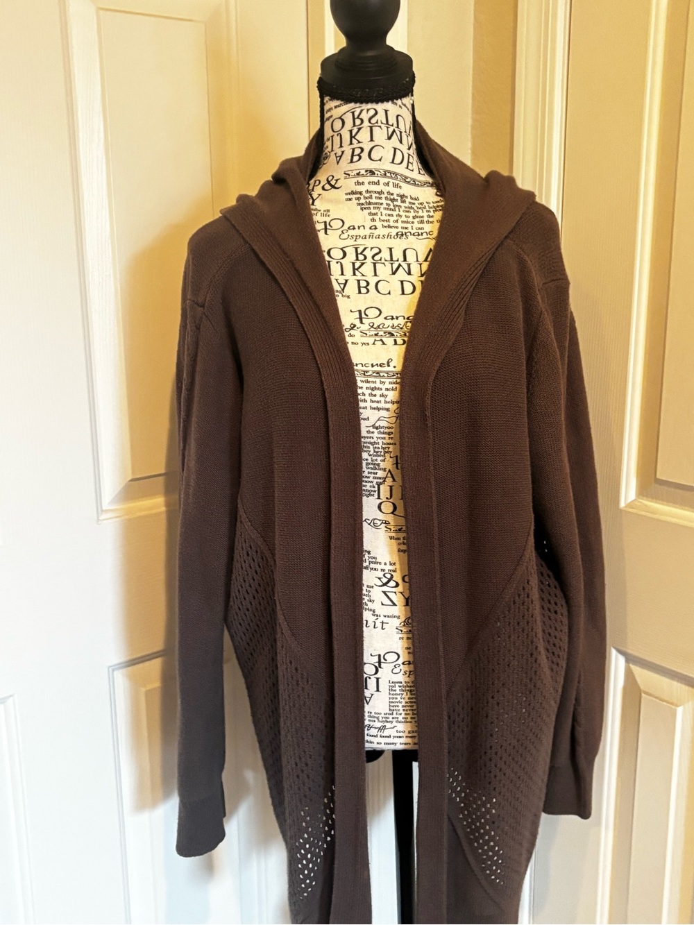 Simply Vera Vera Wang Woman’s Hooded Open-Front Cardigan in Brown